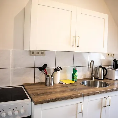 Fuer 4 Gaeste In Laatzen Messe- Und Citynah Apartment Hannover