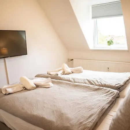 Apartamento Fuer 4 Gaeste In Laatzen Messe- Und Citynah