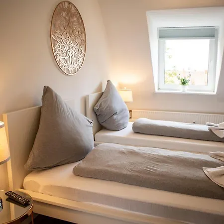 Fuer 4 Gaeste In Laatzen Messe- Und Citynah 아파트 *