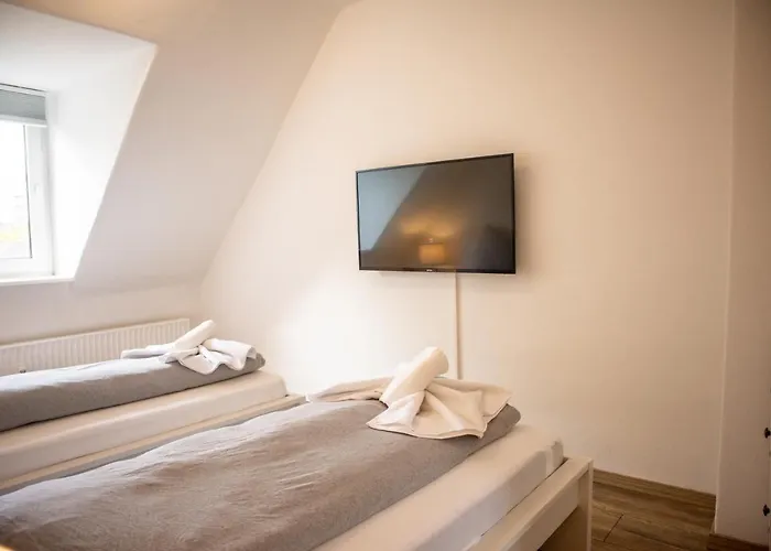 Appartement Fuer 4 Gaeste In Laatzen Messe- Und Citynah *